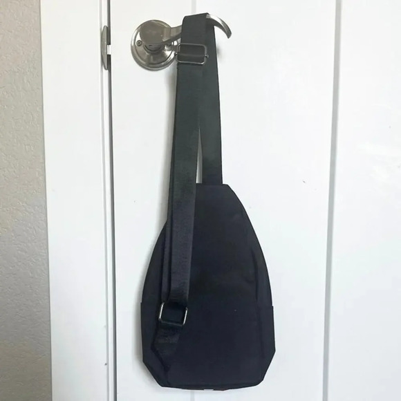 Mickey Mouse Crossbody Bag, Adjustable Strap - Picture 5 of 5